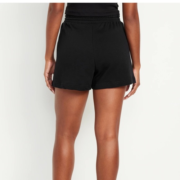 NWT OLD NAVY Extra High-Waisted Terry Shorts -- 3-inch inseamBlack Jack.Medium - Picture 3 of 5
